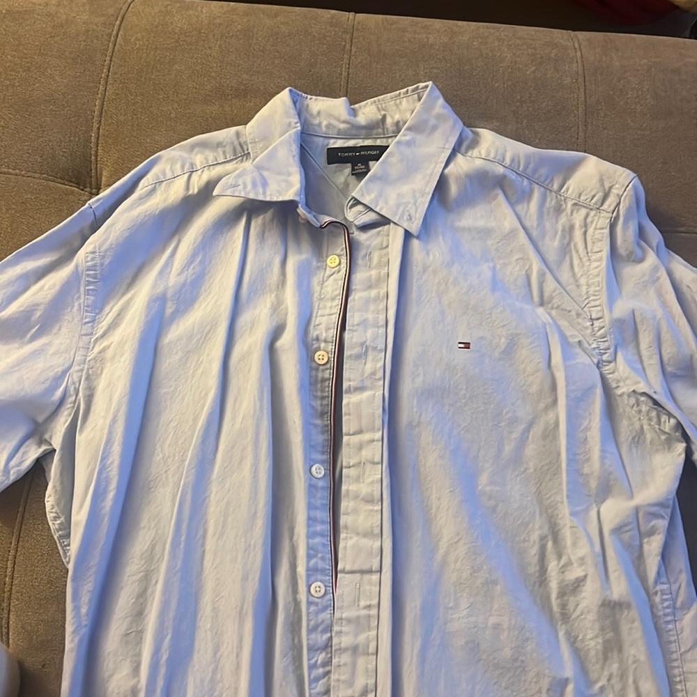 Button up Tommy Hilfiger shirt